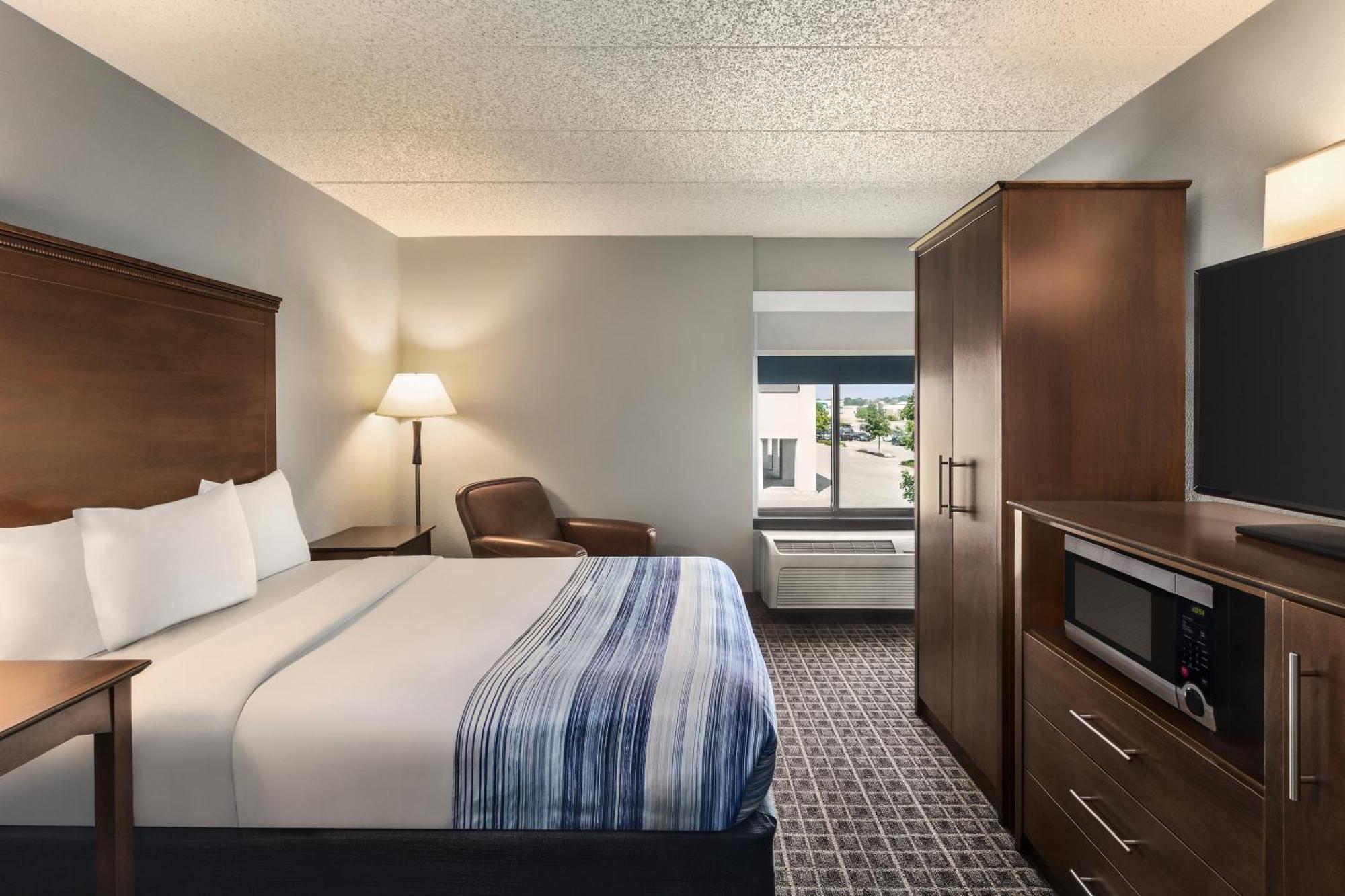 Americinn By Wyndham Madison West Extérieur photo