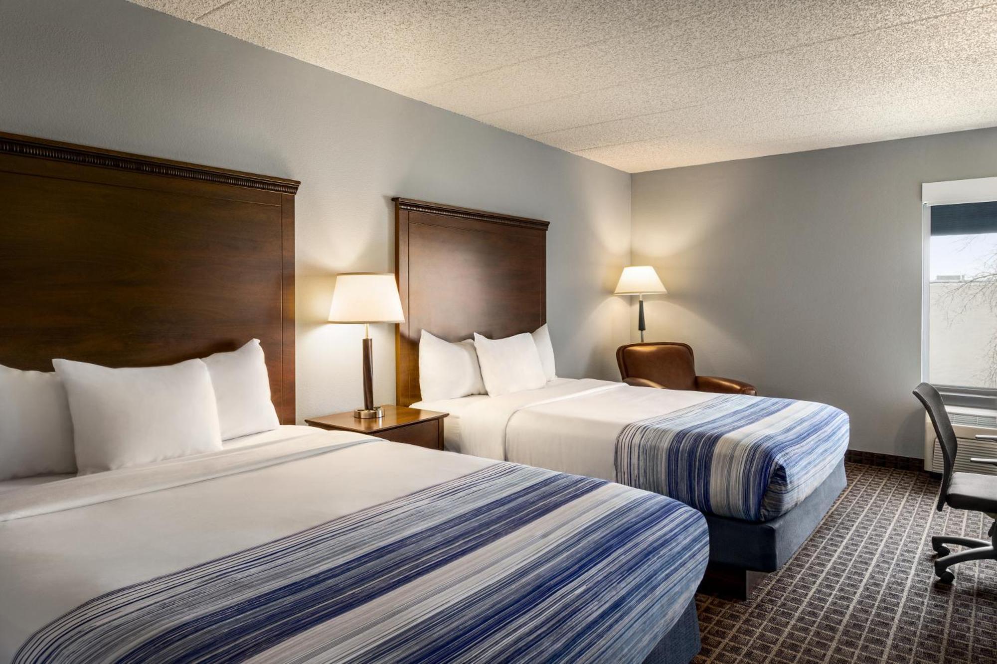 Americinn By Wyndham Madison West Extérieur photo